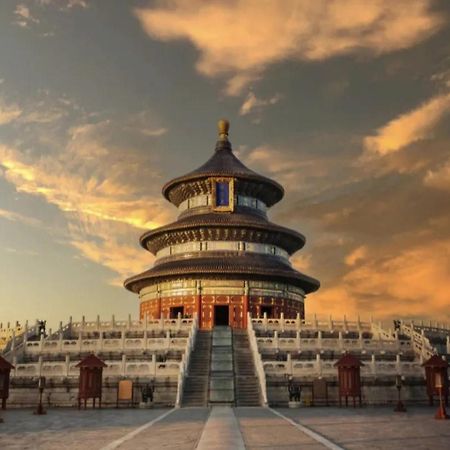 Happy Dragon Saga Hotel With Terrace-- Free Wifi Unlimited For Westen Software And Fluent English Speaking,Tourist Ticket Service&Food Recommendation,Near Tian'Anmen Forbidden City,Wangfujing Walking Street,Easy To Get Any Tour Sights By Metro Peking Exteriör bild