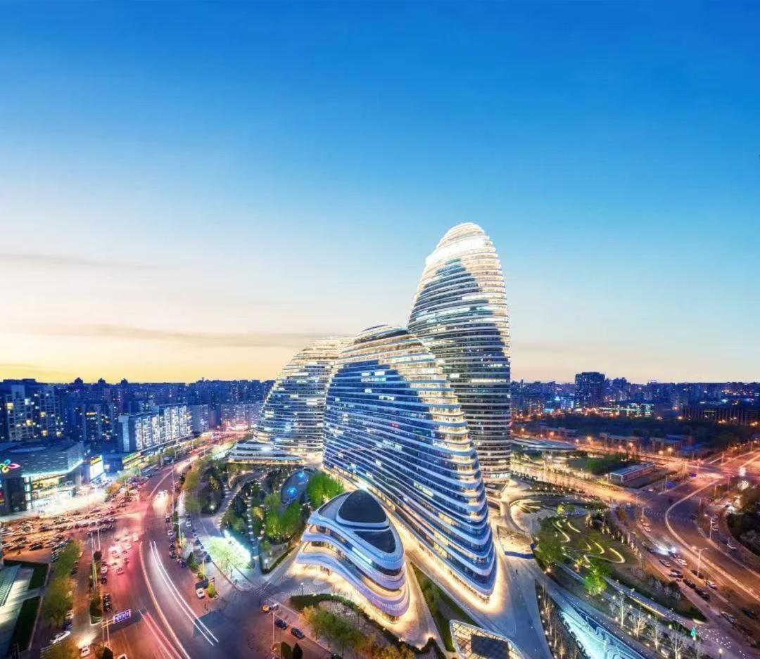 Happy Dragon Saga Hotel With Terrace-- Free Wifi Unlimited For Westen Software And Fluent English Speaking,Tourist Ticket Service&Food Recommendation,Near Tian'Anmen Forbidden City,Wangfujing Walking Street,Easy To Get Any Tour Sights By Metro Peking Exteriör bild